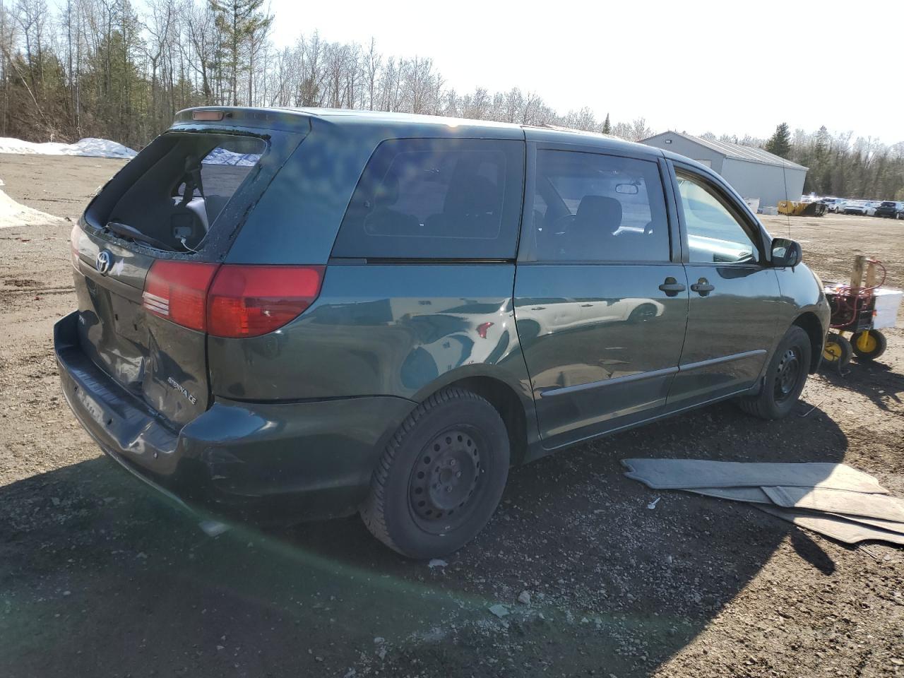 2004 TOYOTA SIENNA