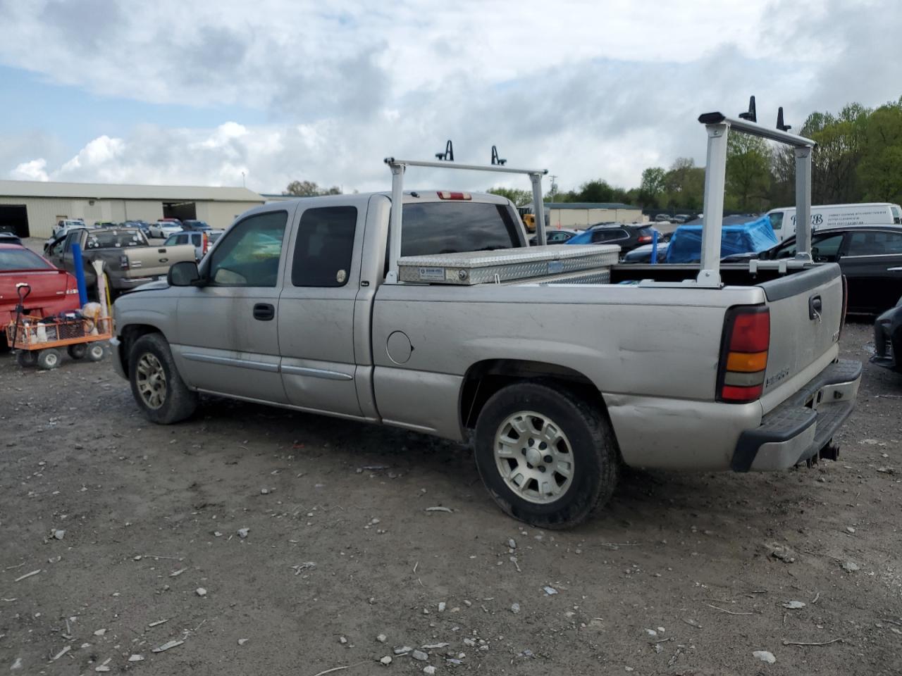 2005 GMC Sierra