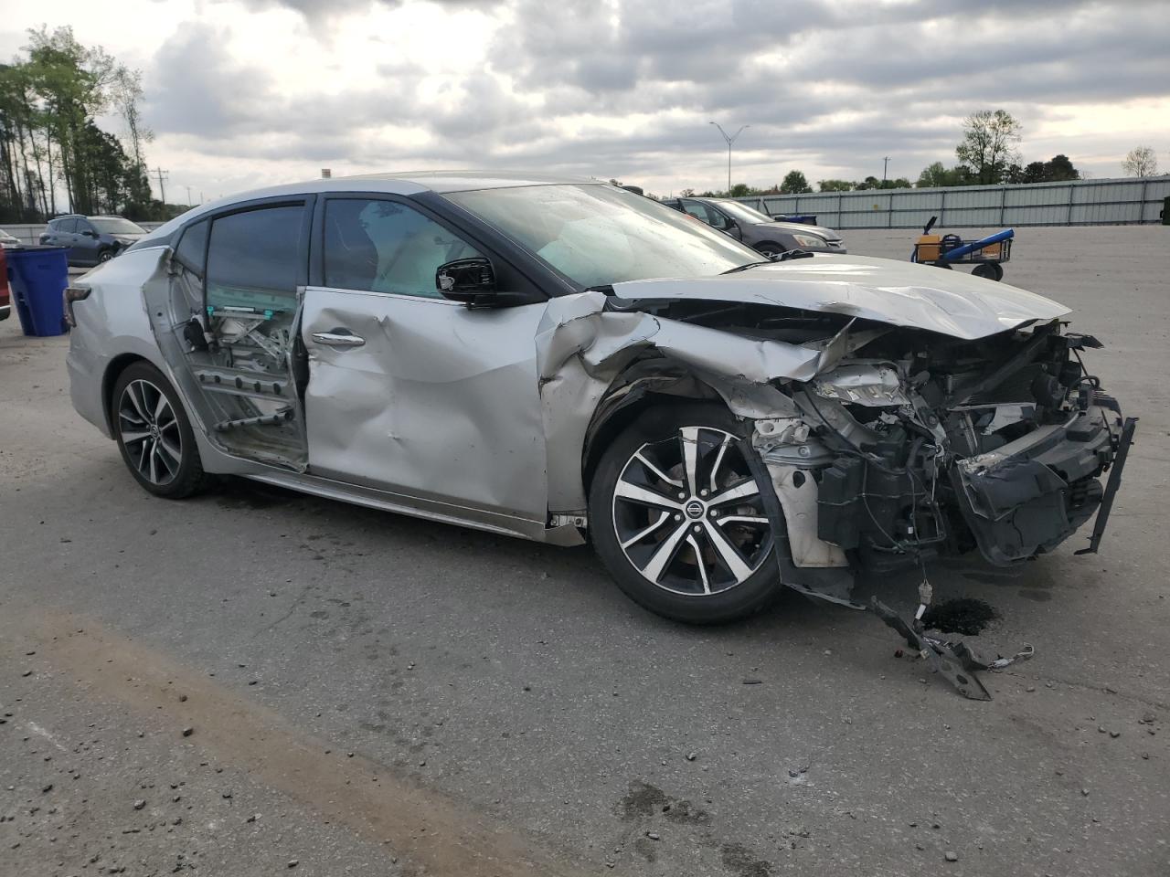 2021 NISSAN Maxima