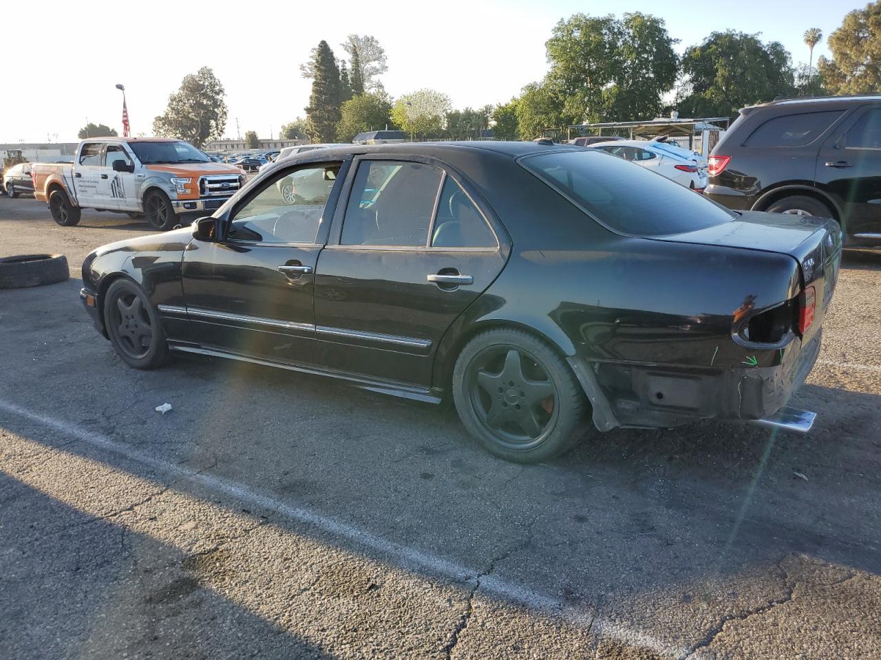 2001 MERCEDES-BENZ E-Class