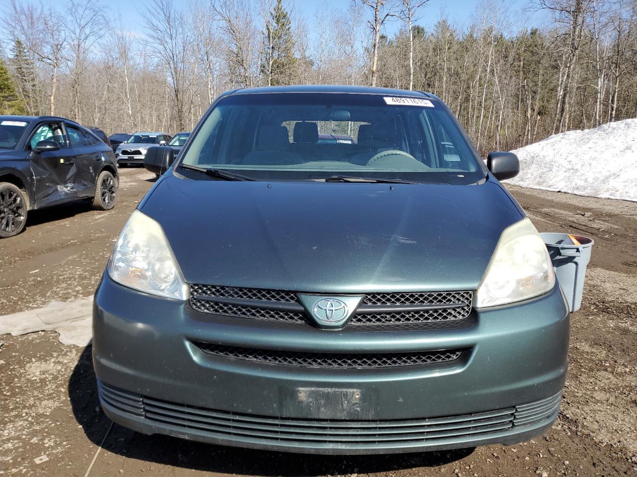 2004 TOYOTA SIENNA