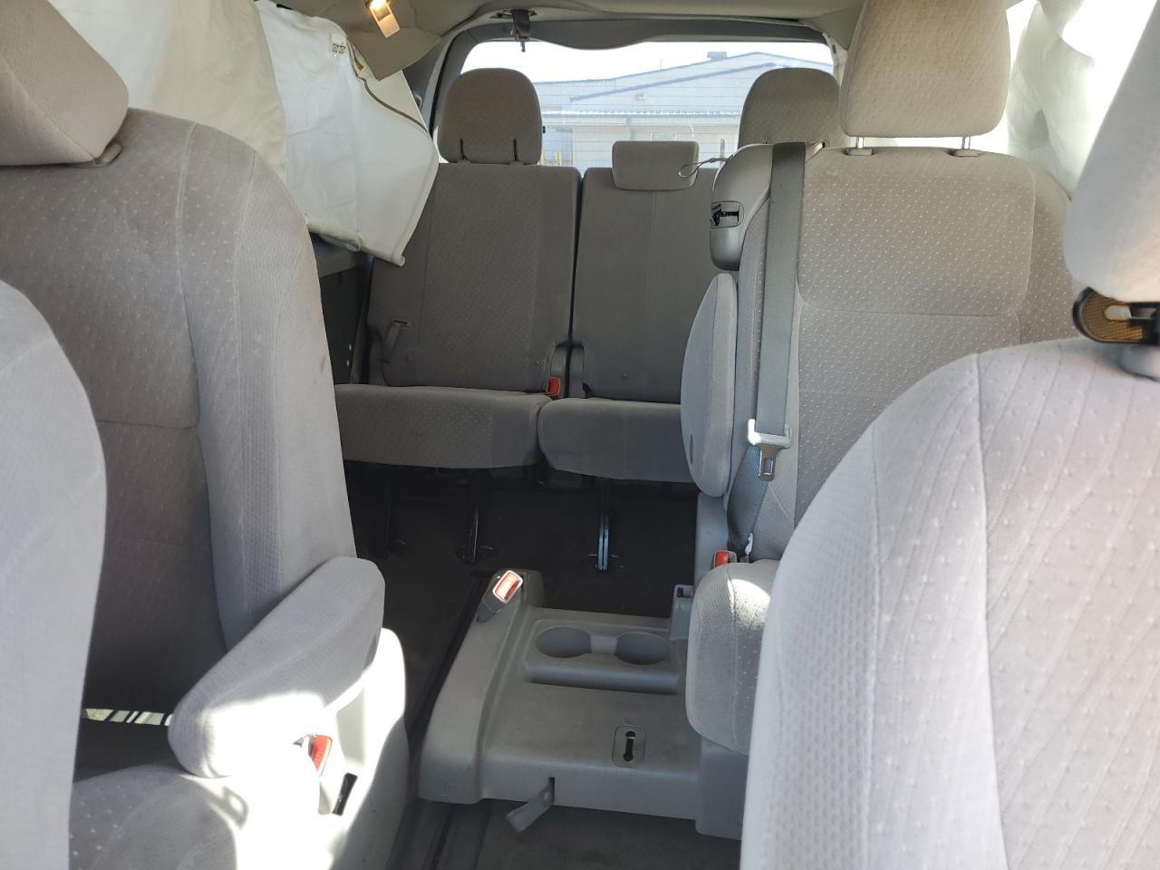 2017 TOYOTA SIENNA