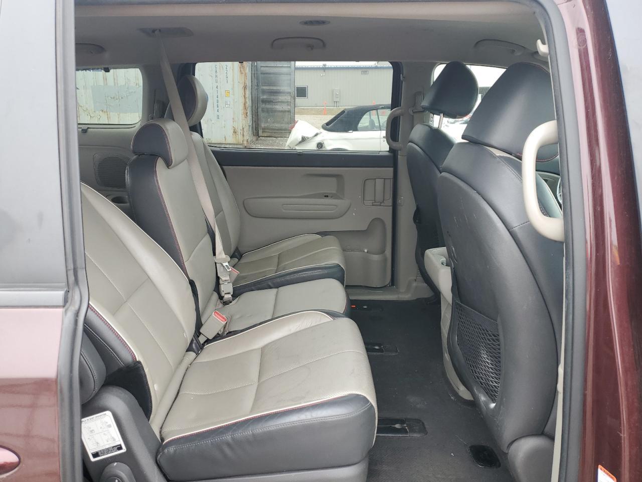 2017 KIA SEDONA