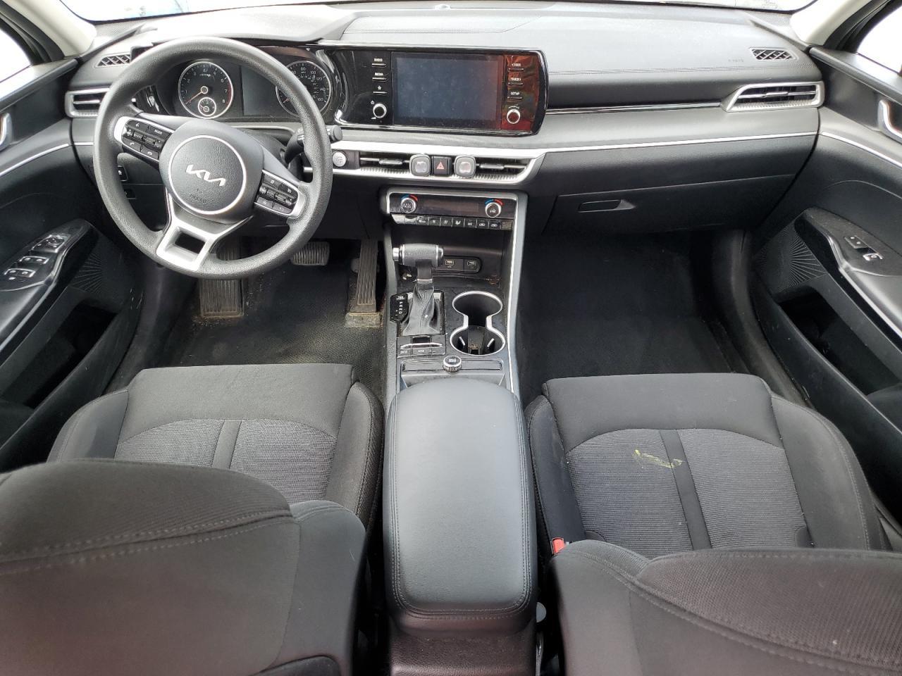 2022 KIA K5