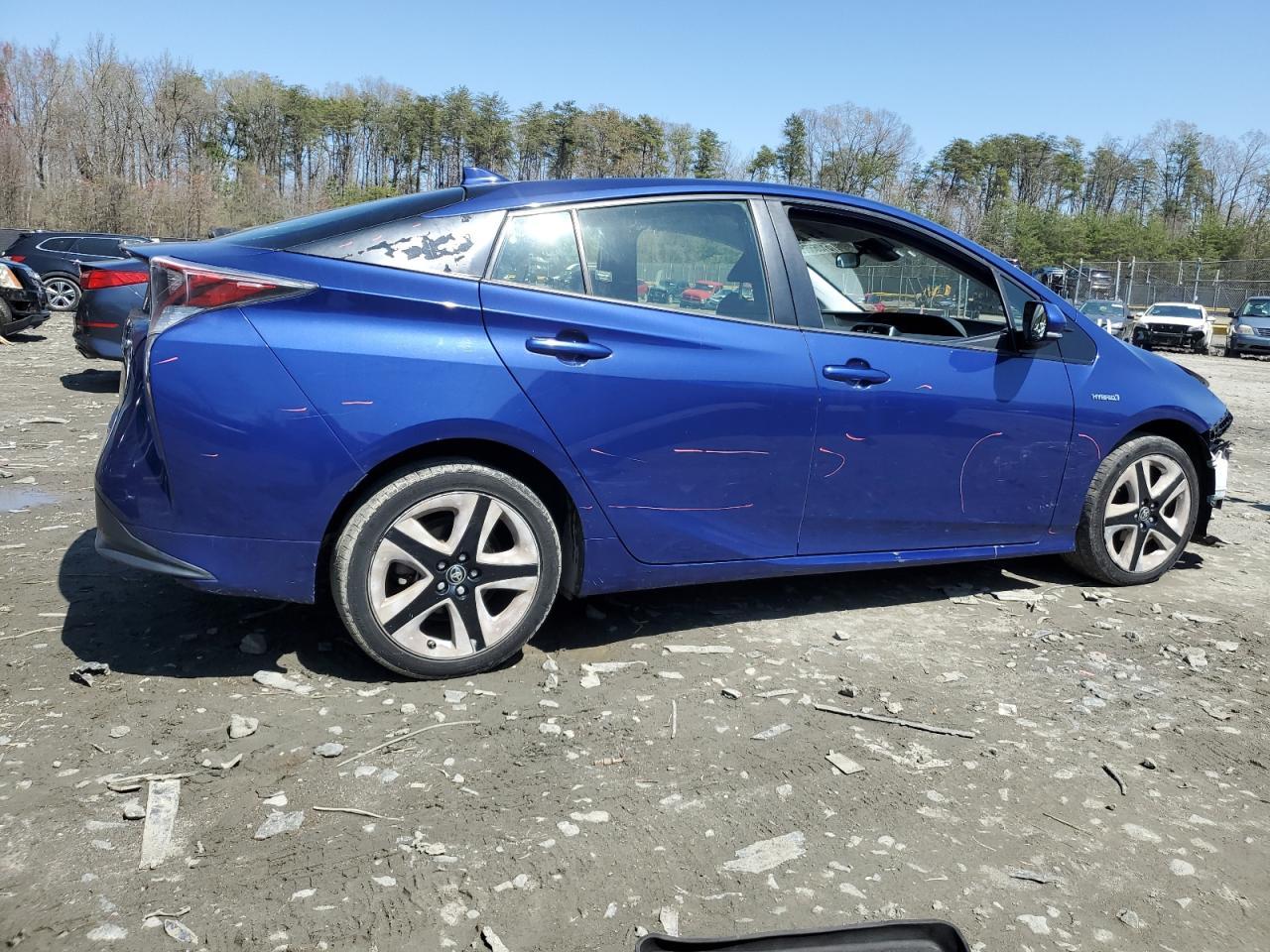 2016 TOYOTA PRIUS