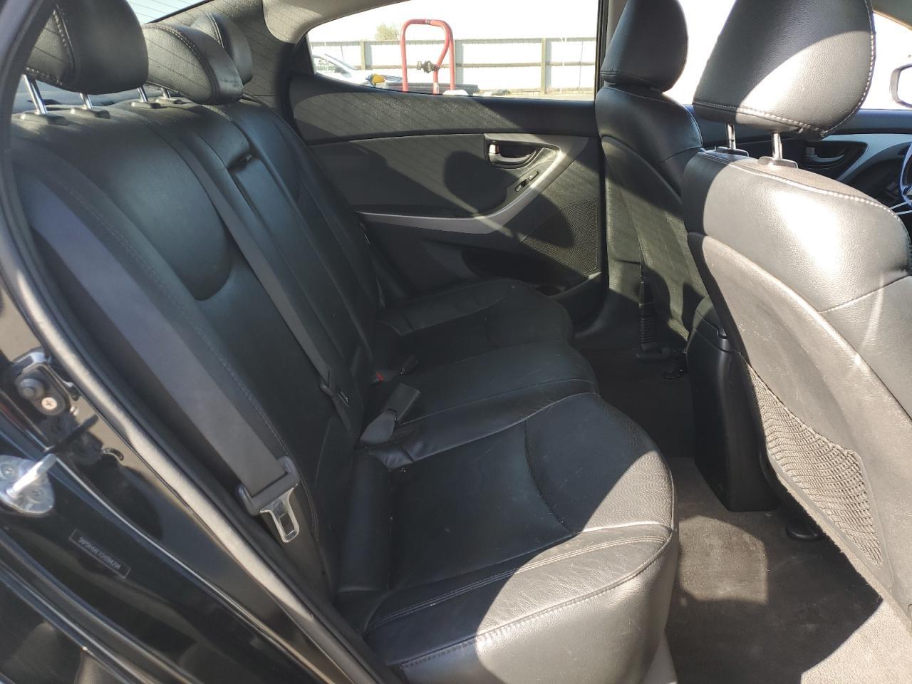 2012 HYUNDAI ELANTRA