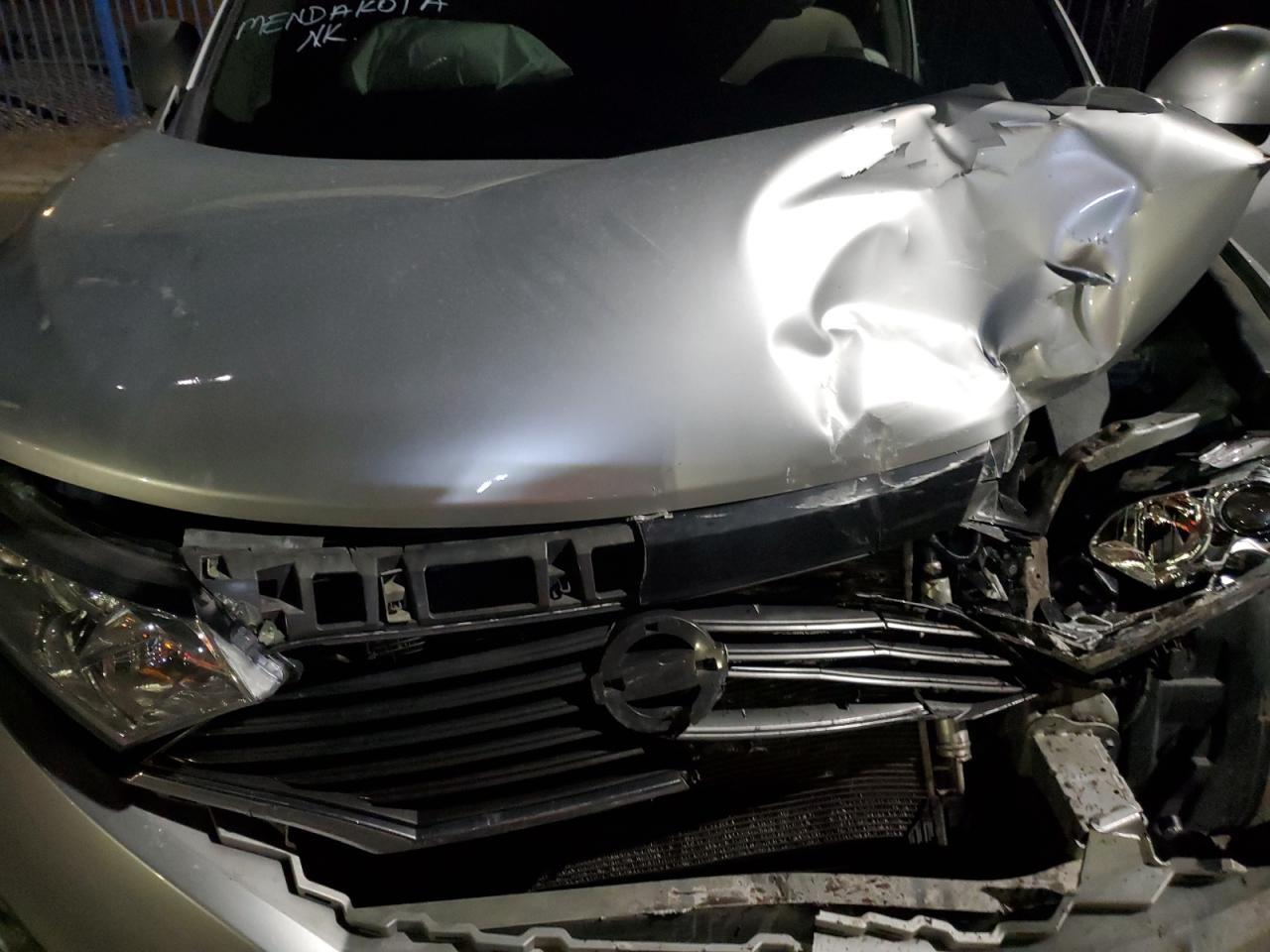 2015 NISSAN Quest