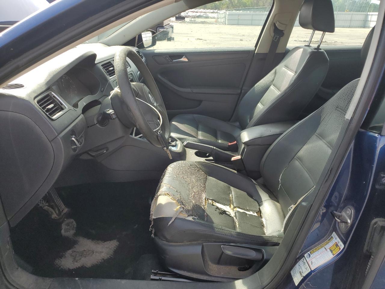 2011 VOLKSWAGEN JETTA
