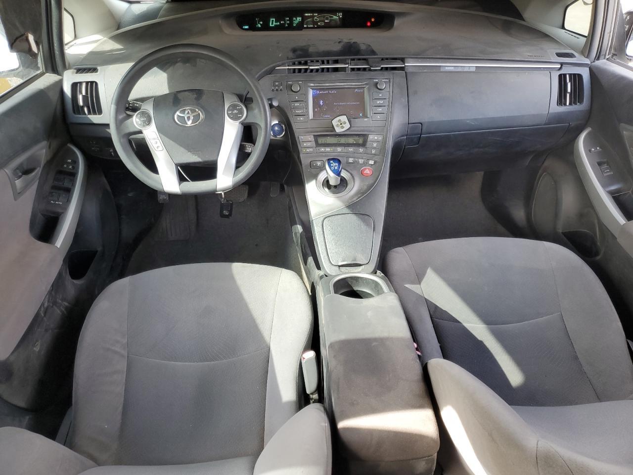 2013 TOYOTA PRIUS