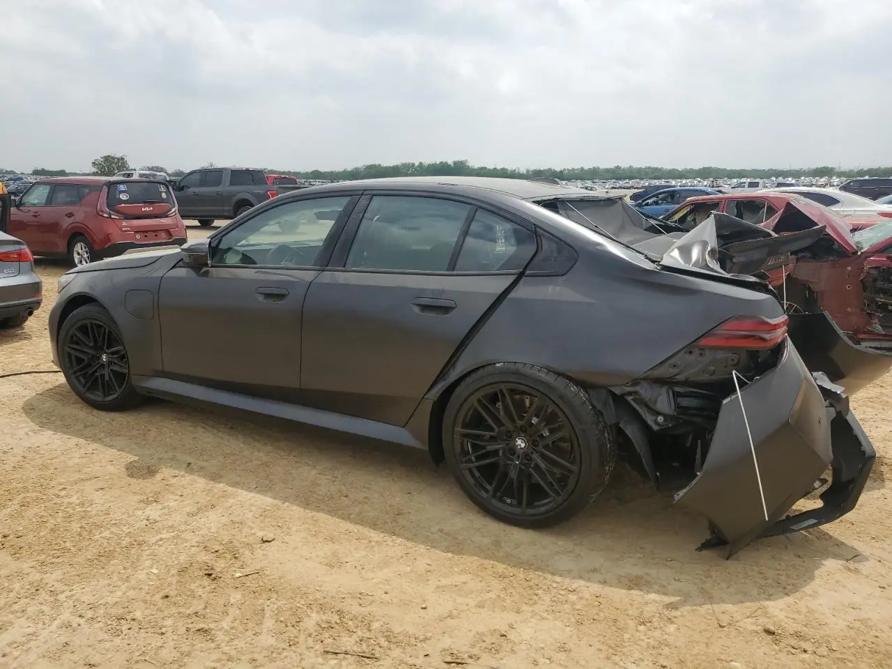 2025 BMW M5