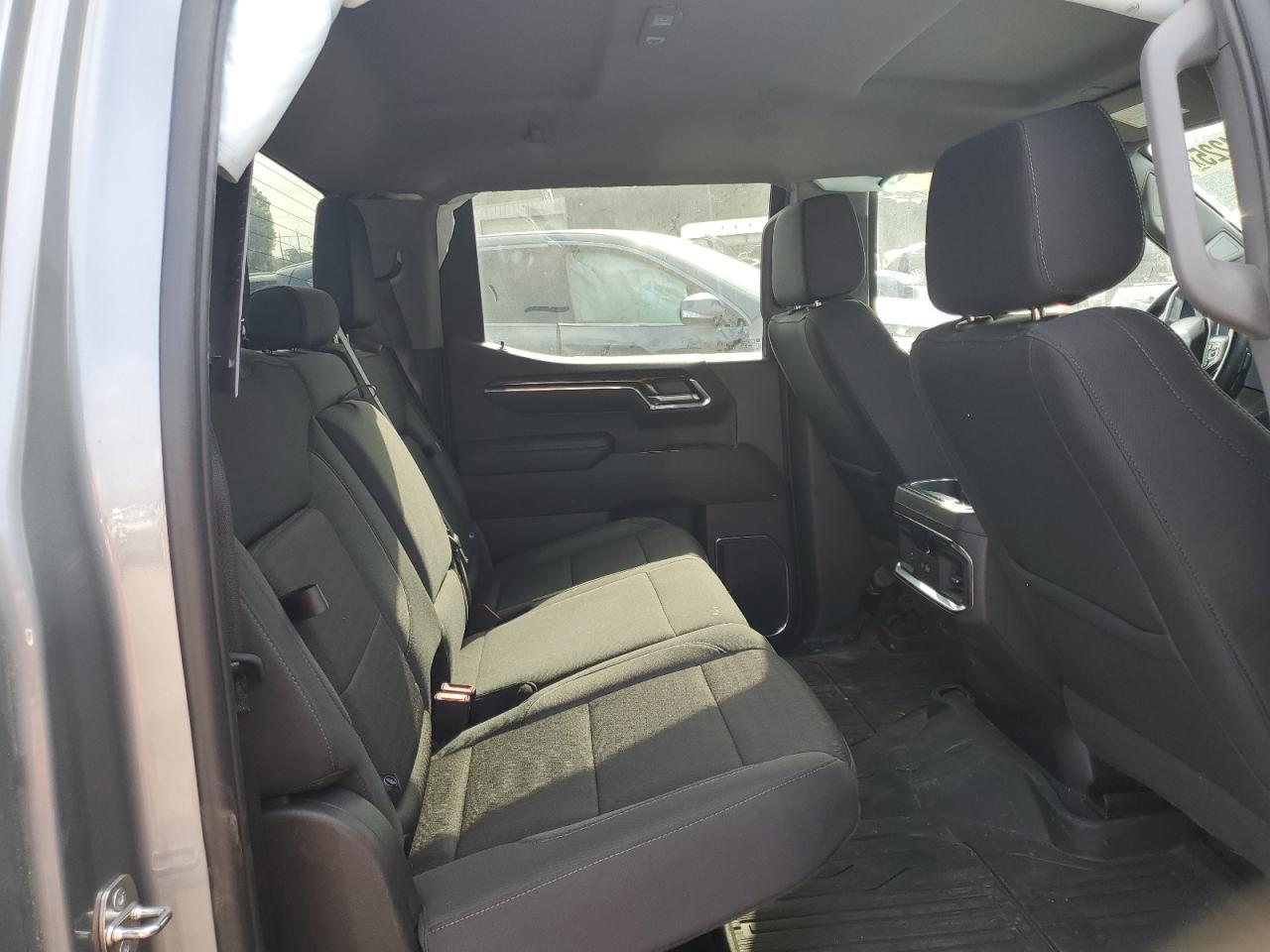 2024 GMC Sierra