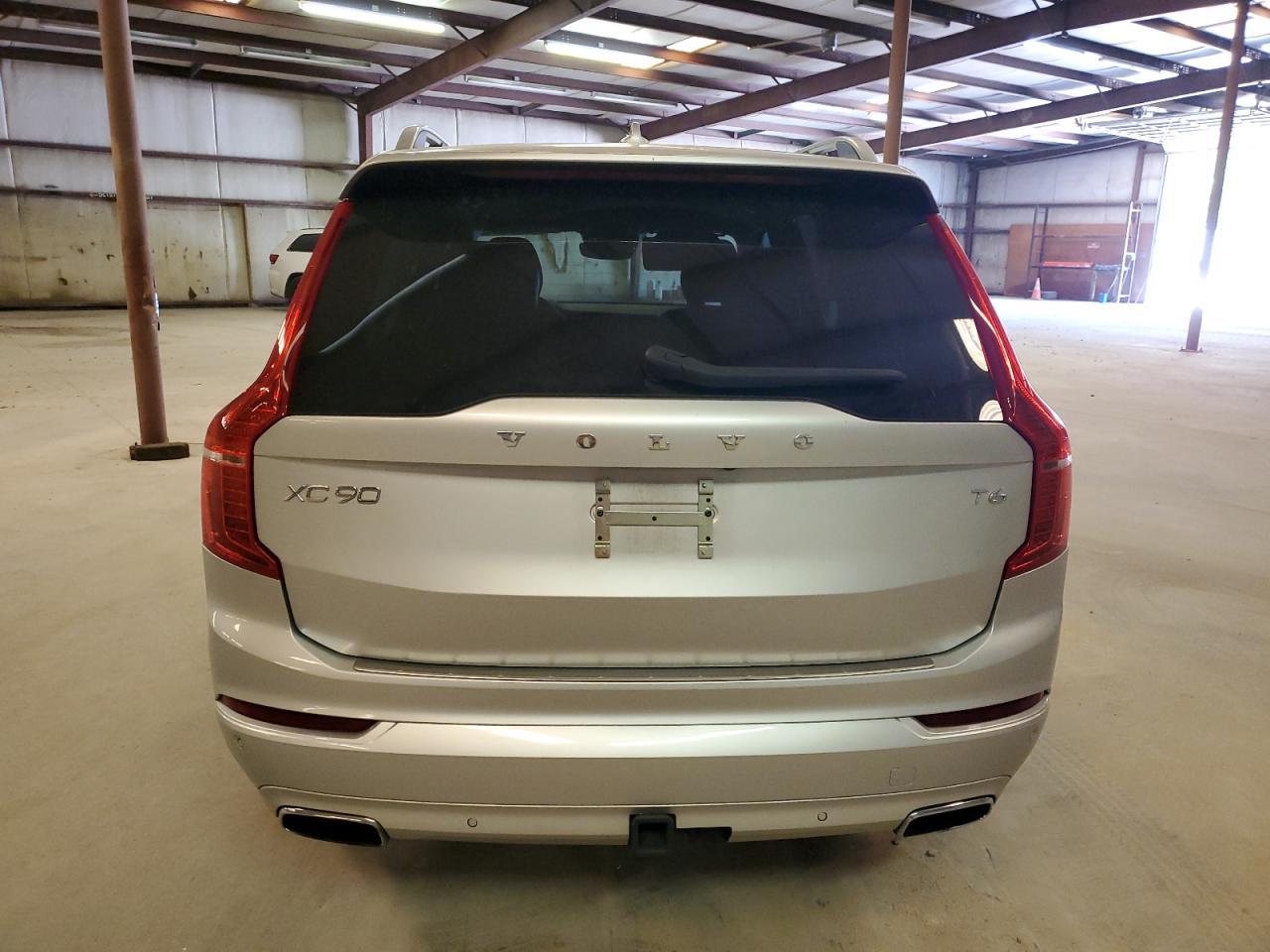 2019 VOLVO XC90