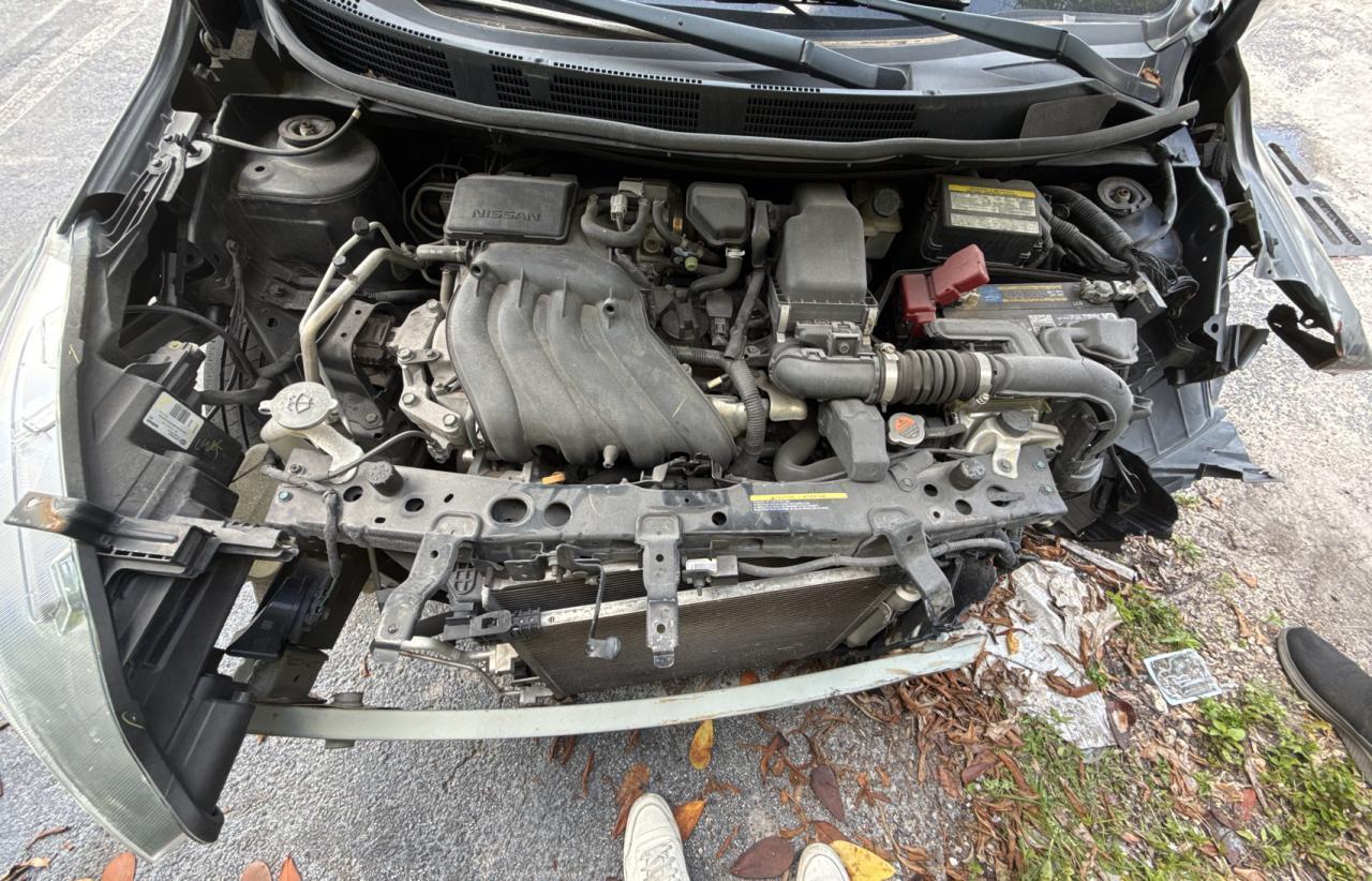 2019 NISSAN VERSA