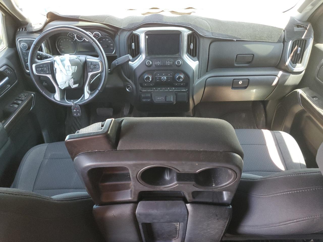 2021 CHEVROLET Silverado