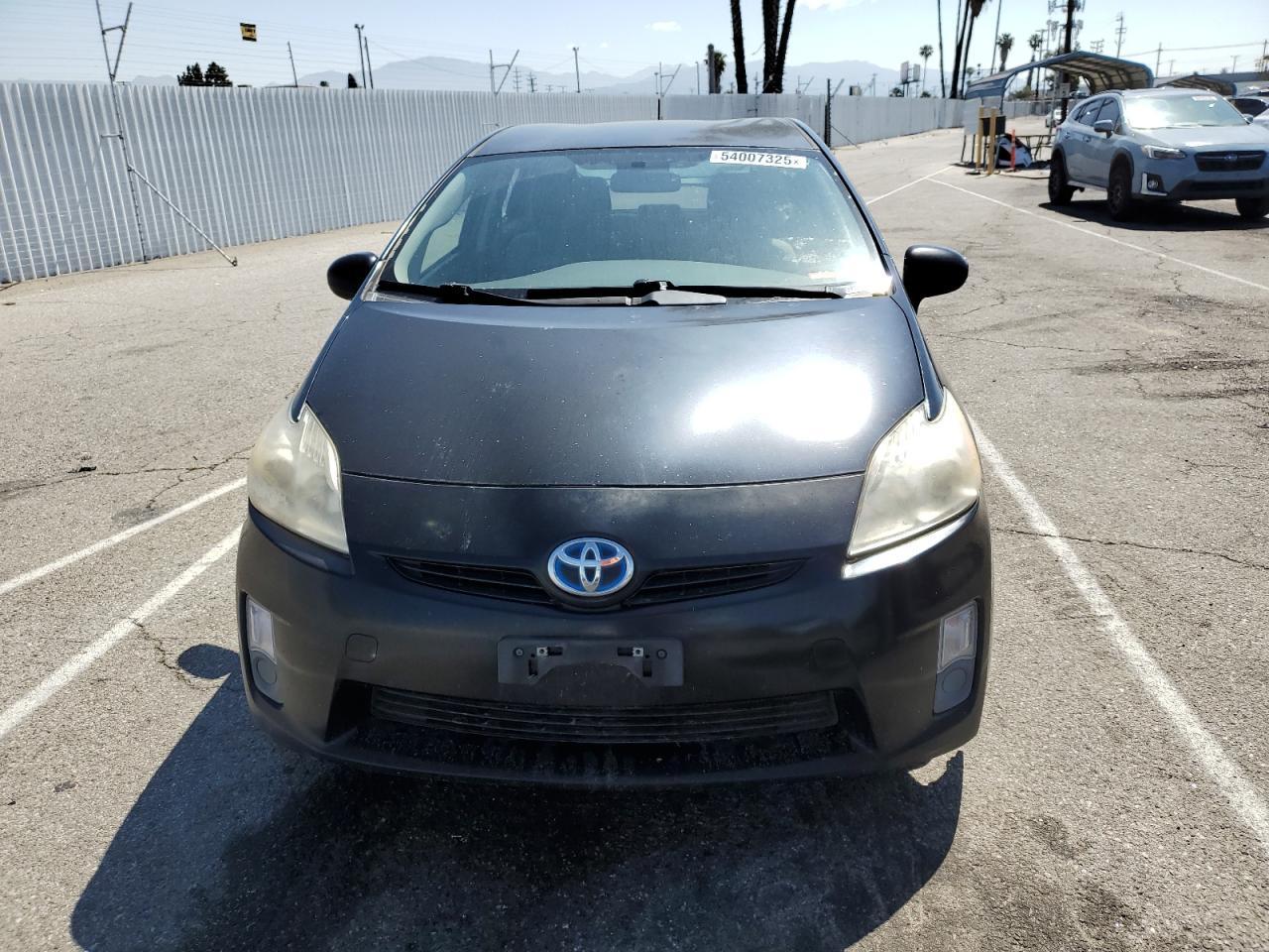 2011 TOYOTA PRIUS