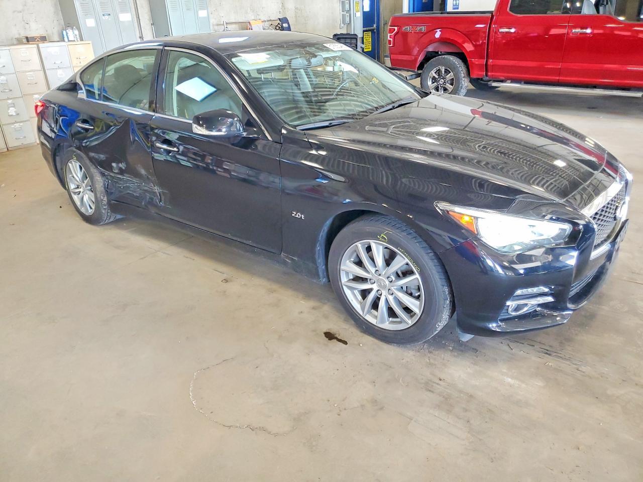 2016 INFINITI Q50