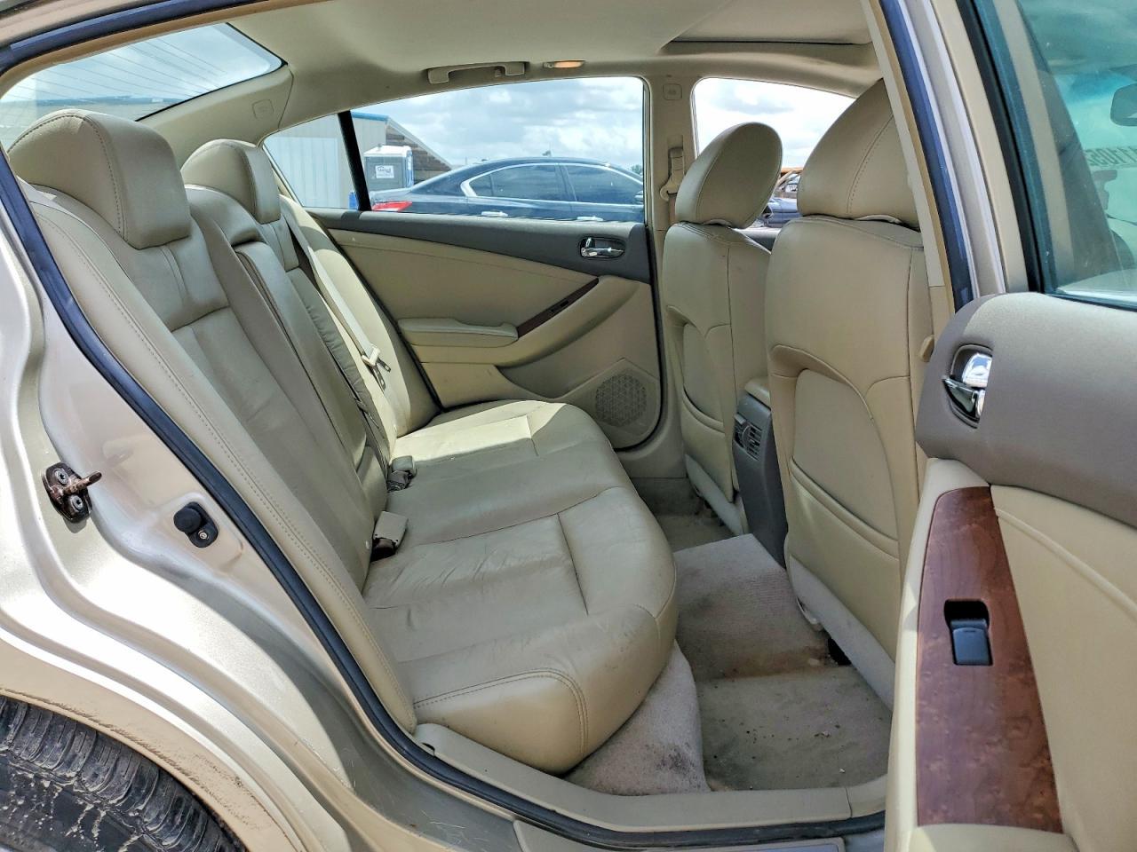 2009 NISSAN ALTIMA