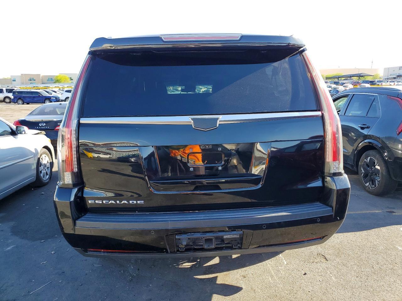 2017 CADILLAC Escalade ESV