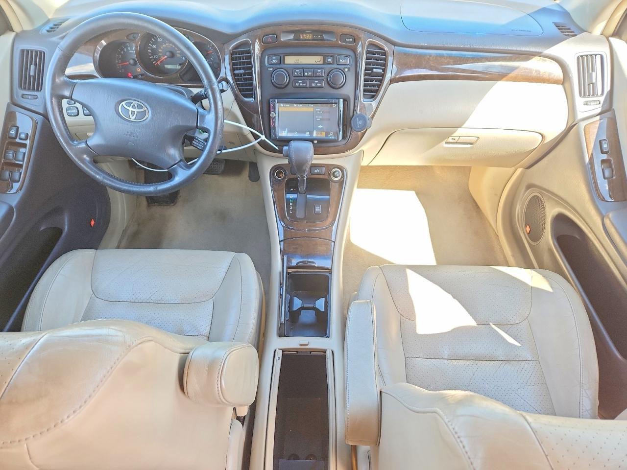 2003 TOYOTA HIGHLANDER