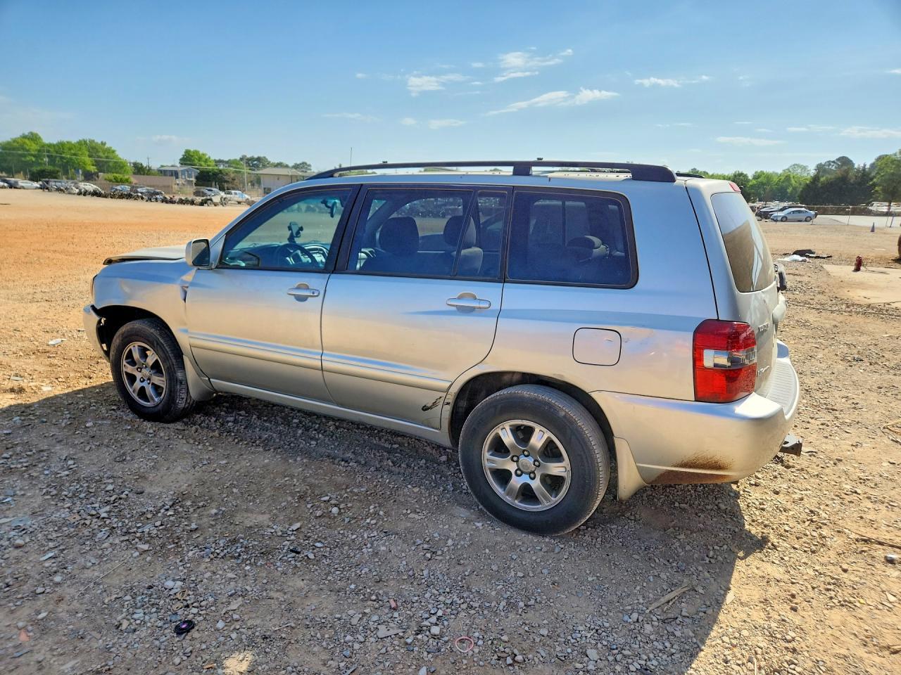 2004 TOYOTA HIGHLANDER