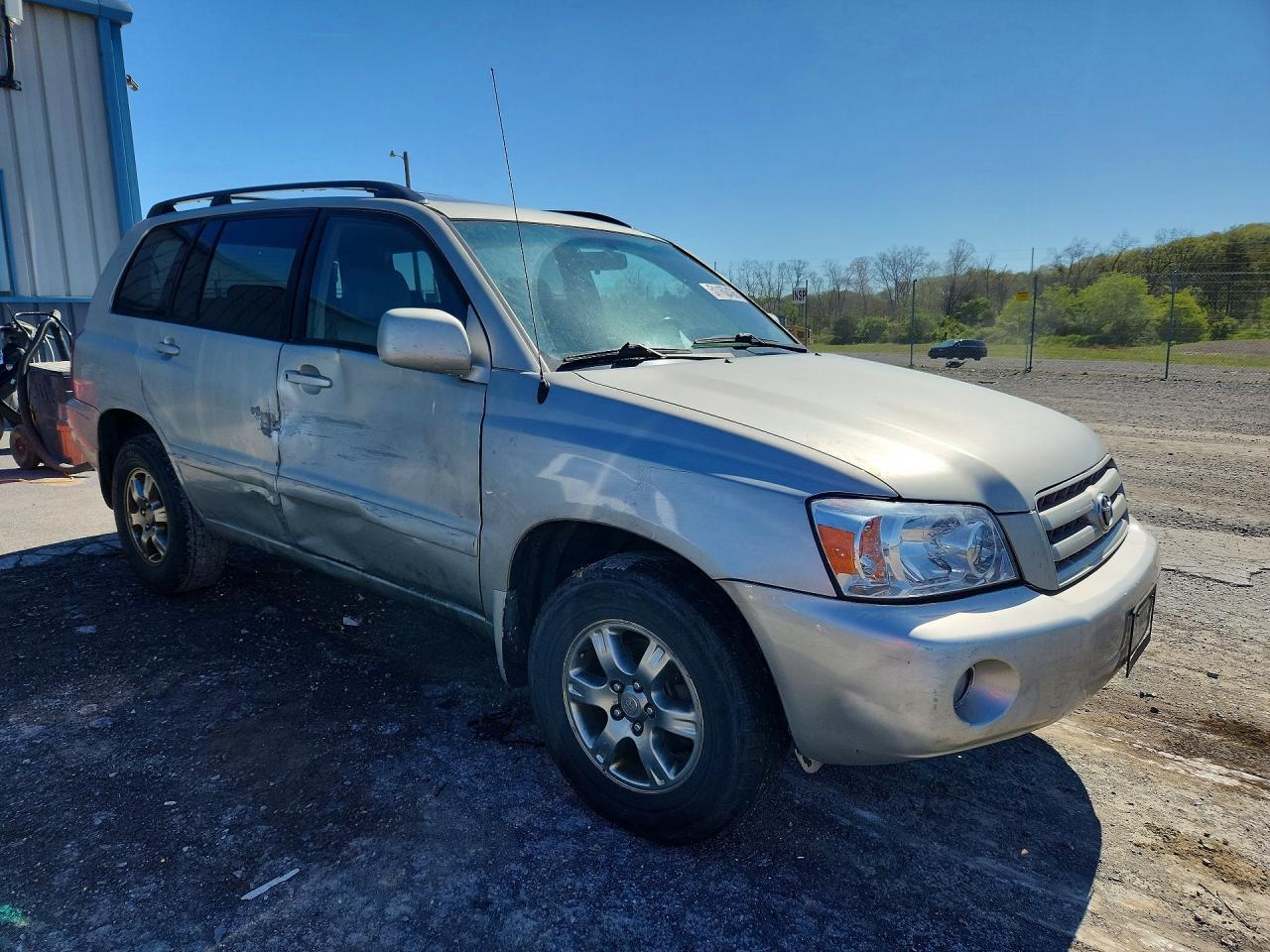 2005 TOYOTA HIGHLANDER