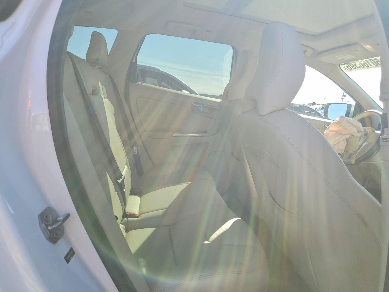 2016 VOLVO XC60