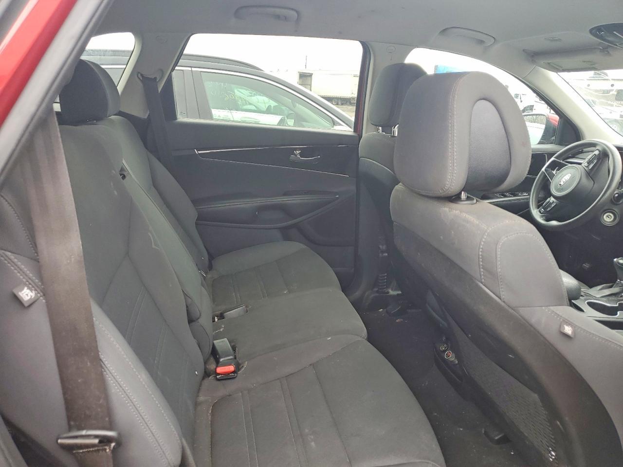 2017 KIA SORENTO