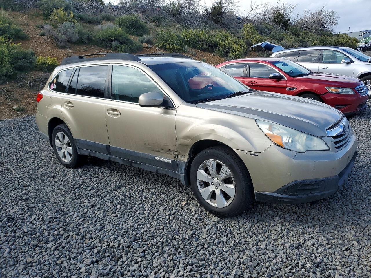 2010 SUBARU Outback