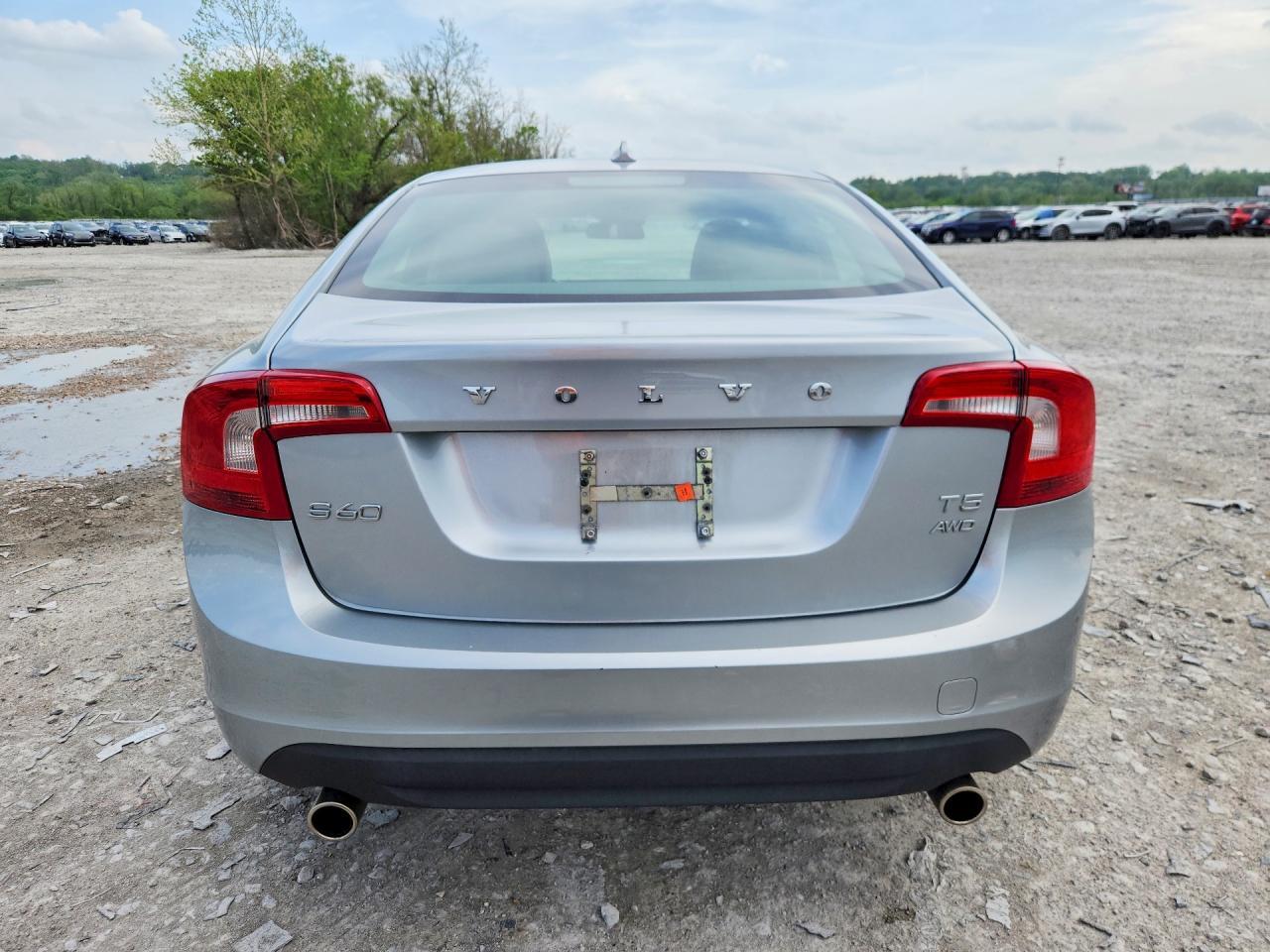 2013 VOLVO S60