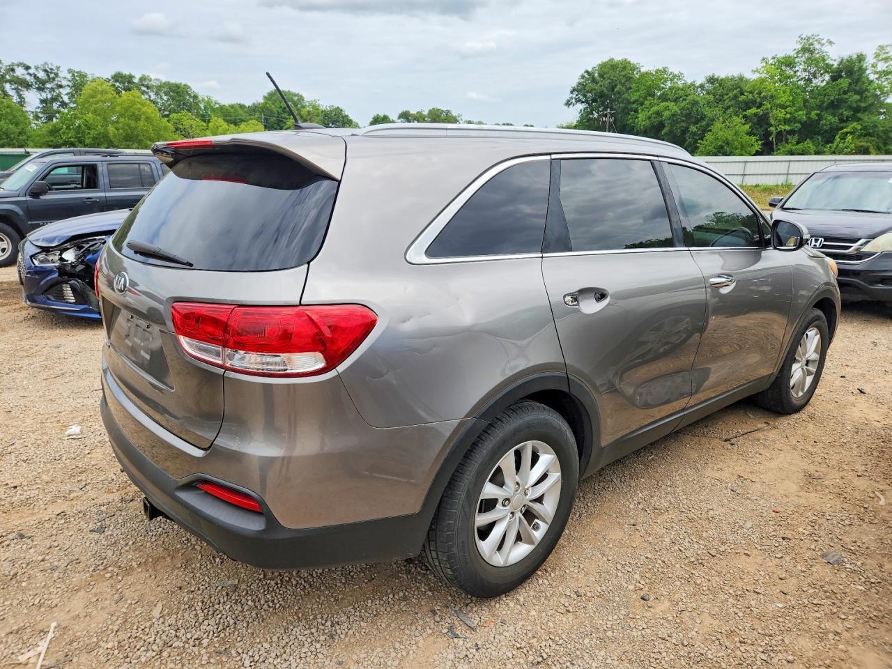 2017 KIA SORENTO