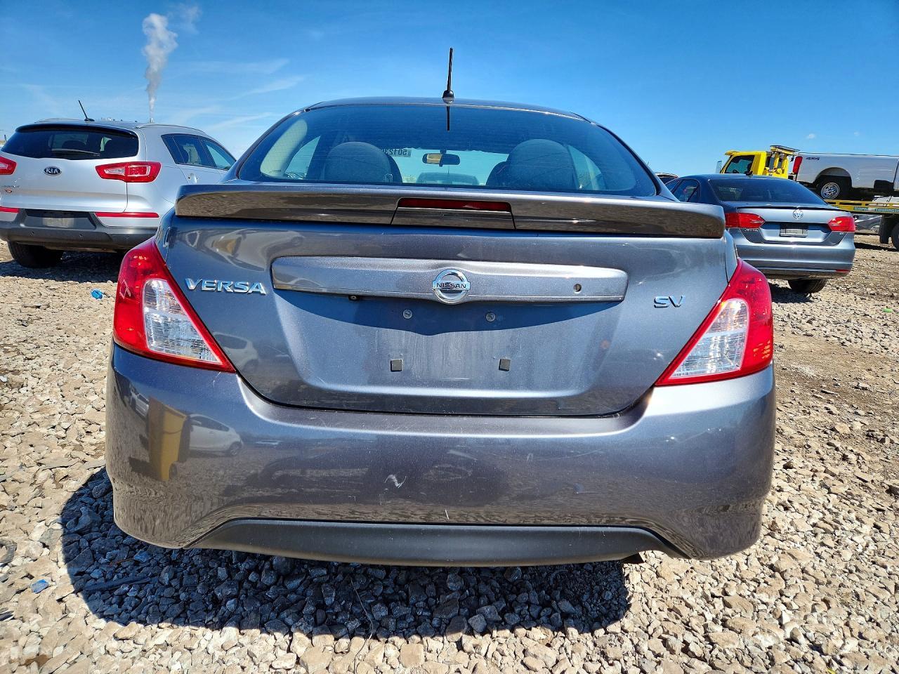 2019 NISSAN VERSA