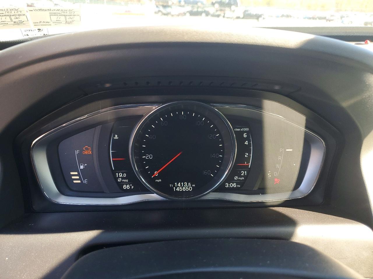 2016 VOLVO XC60