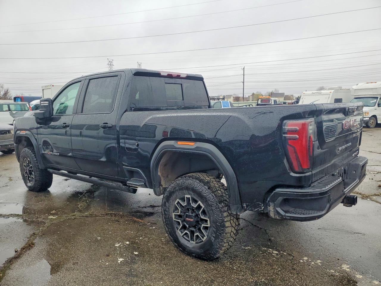 2024 GMC Sierra