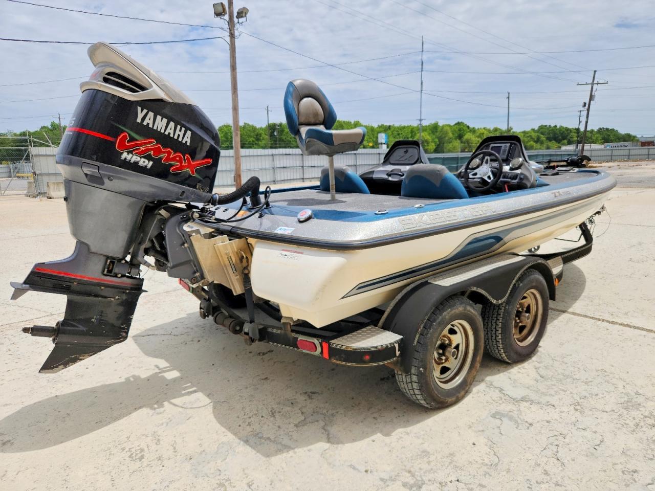 2013 Skeeter Boat