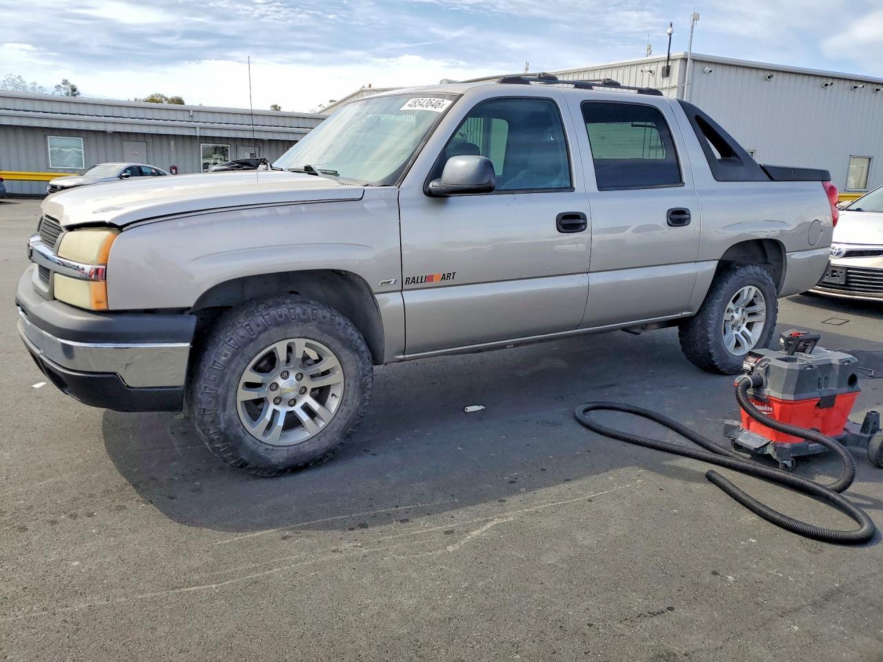 2004 CHEVROLET Avalanche