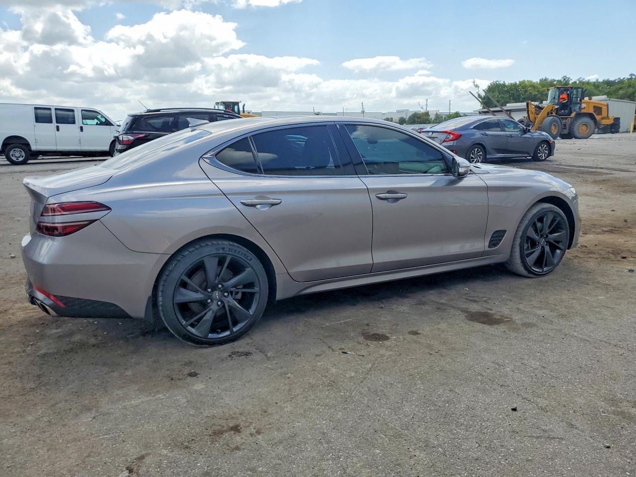 2023 GENESIS G70