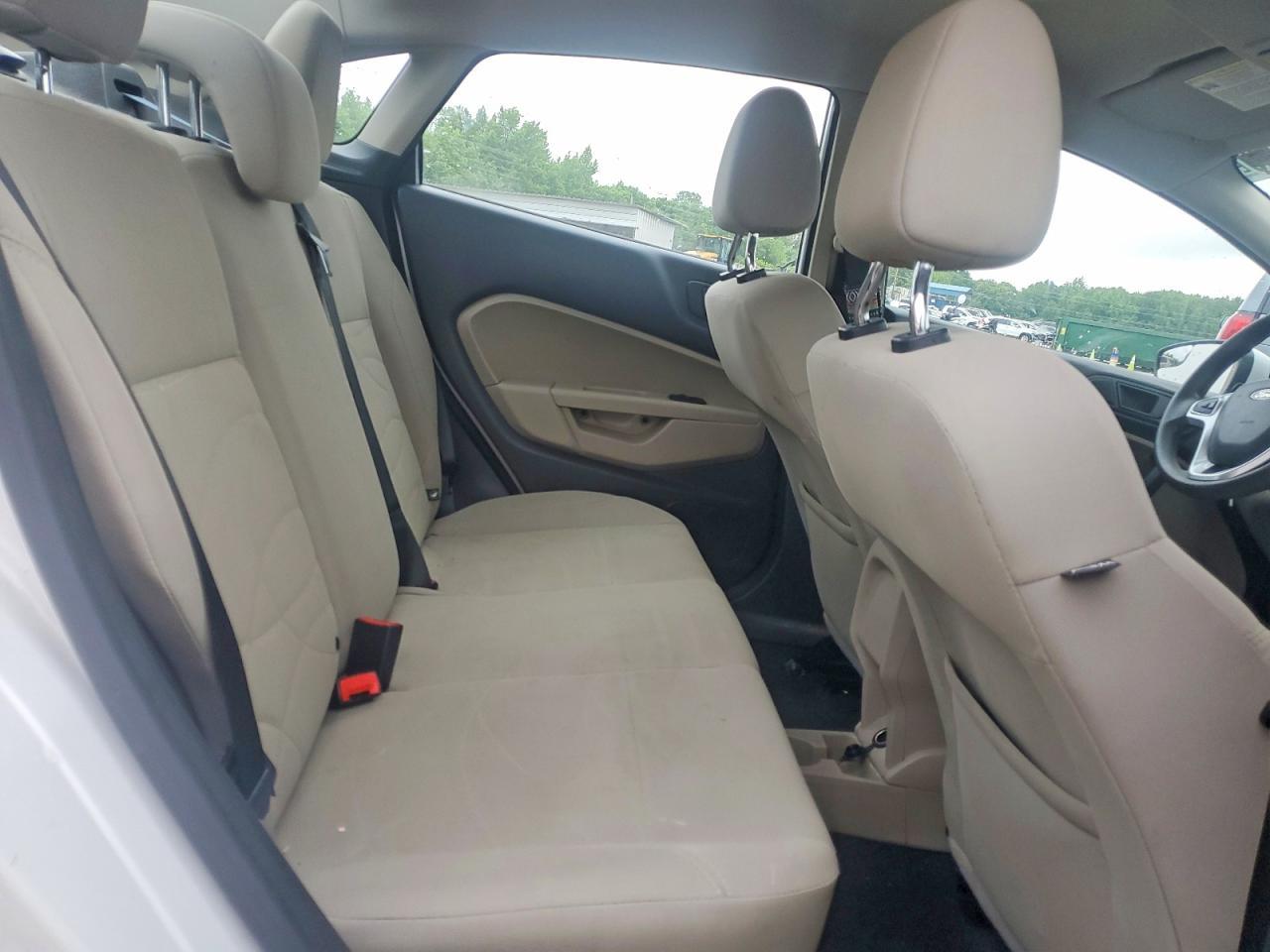 2017 FORD Fiesta