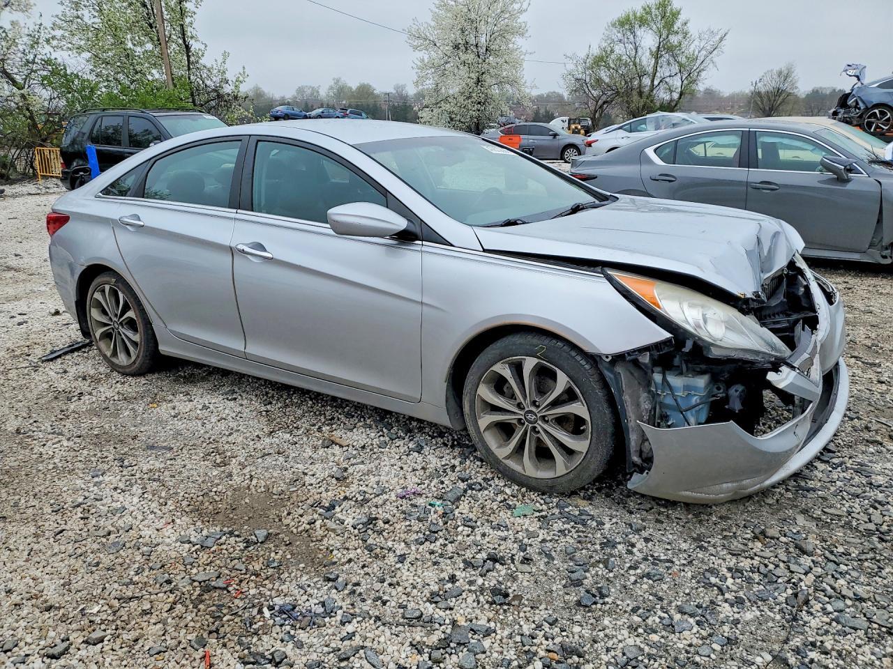 2013 HYUNDAI SONATA