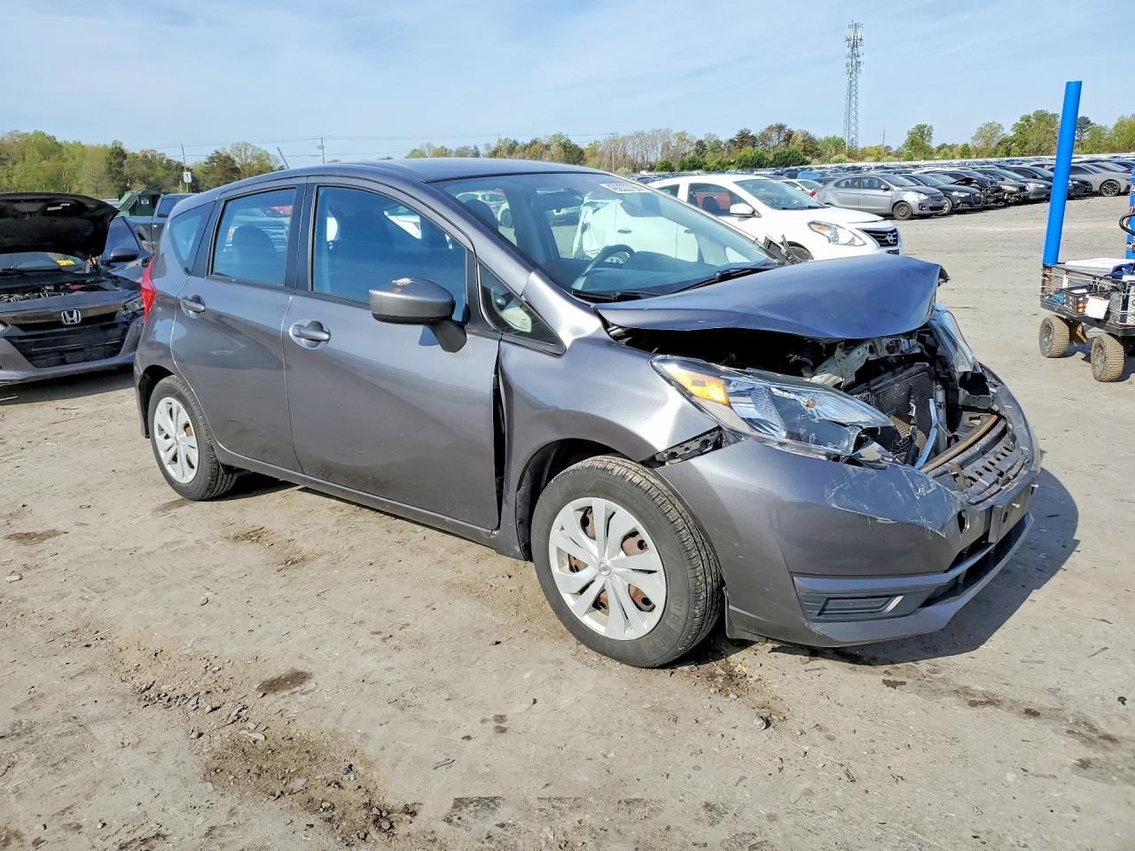 2017 NISSAN Versa Note