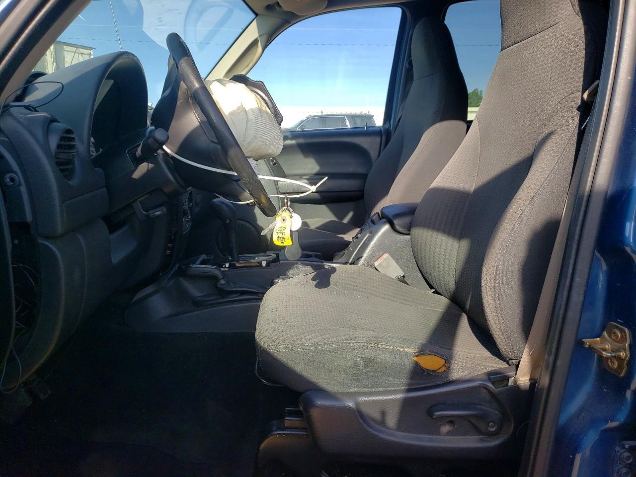 2003 JEEP Liberty