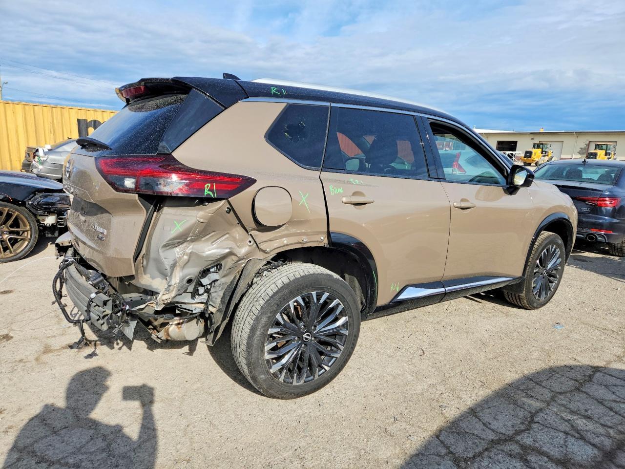 2025 NISSAN ROGUE