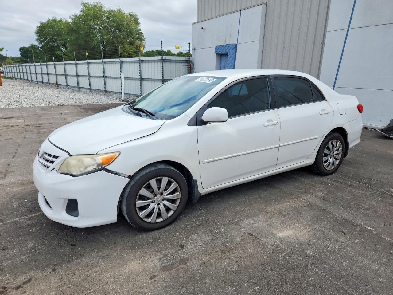 2013 TOYOTA COROLLA