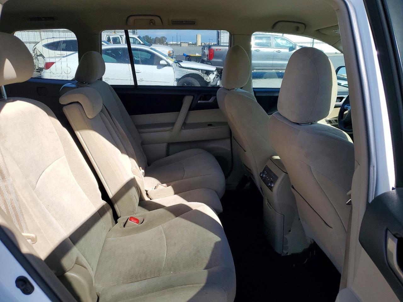 2013 TOYOTA HIGHLANDER