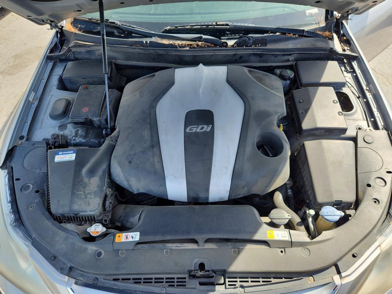2013 HYUNDAI GENESIS