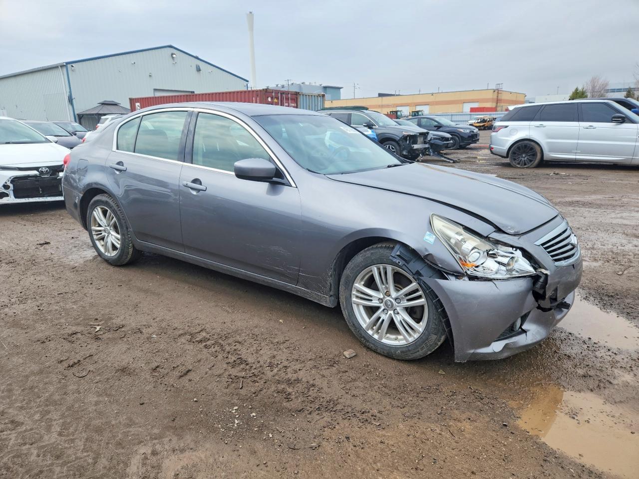 2011 INFINITI G37