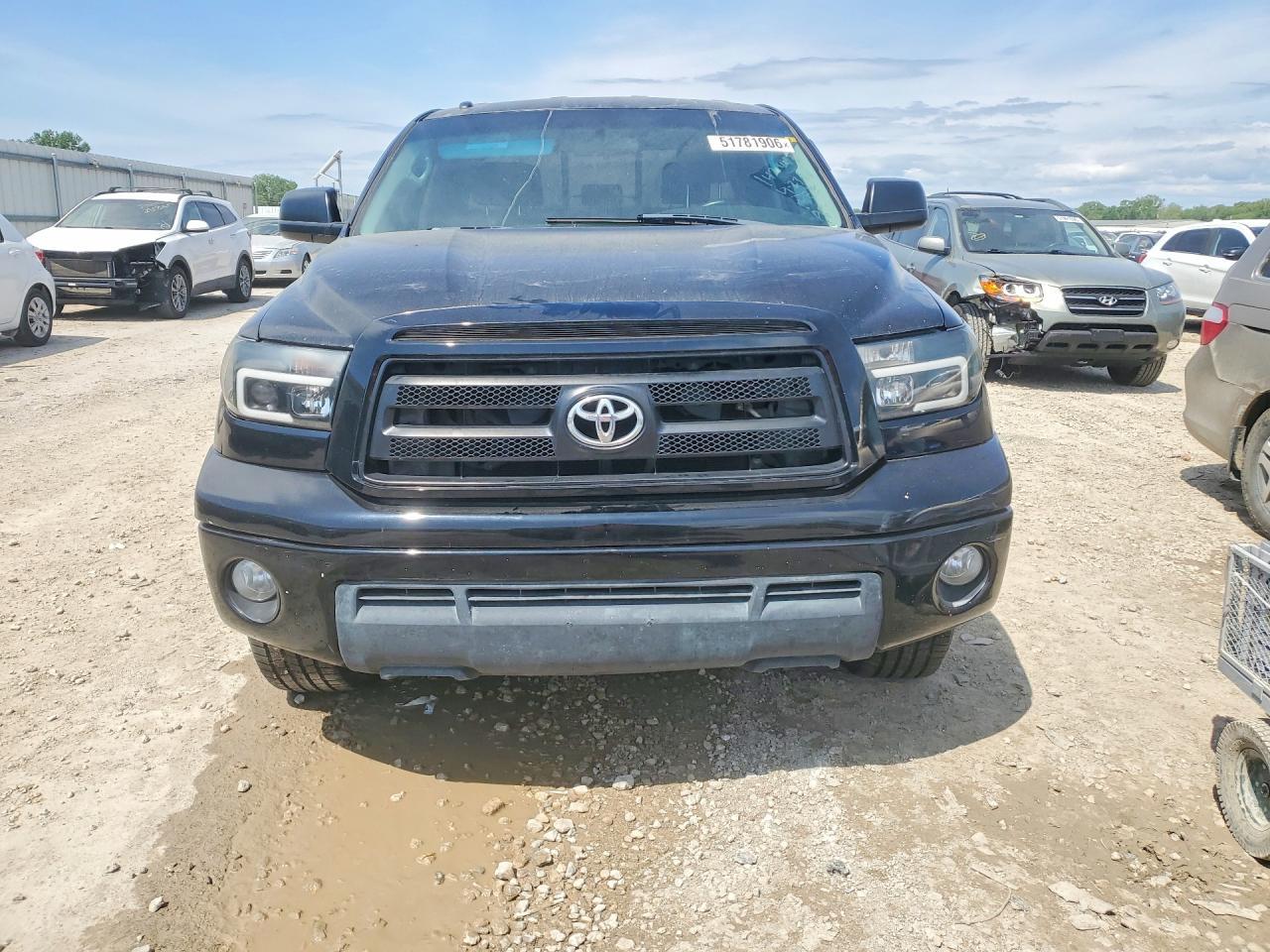 2011 TOYOTA TUNDRA