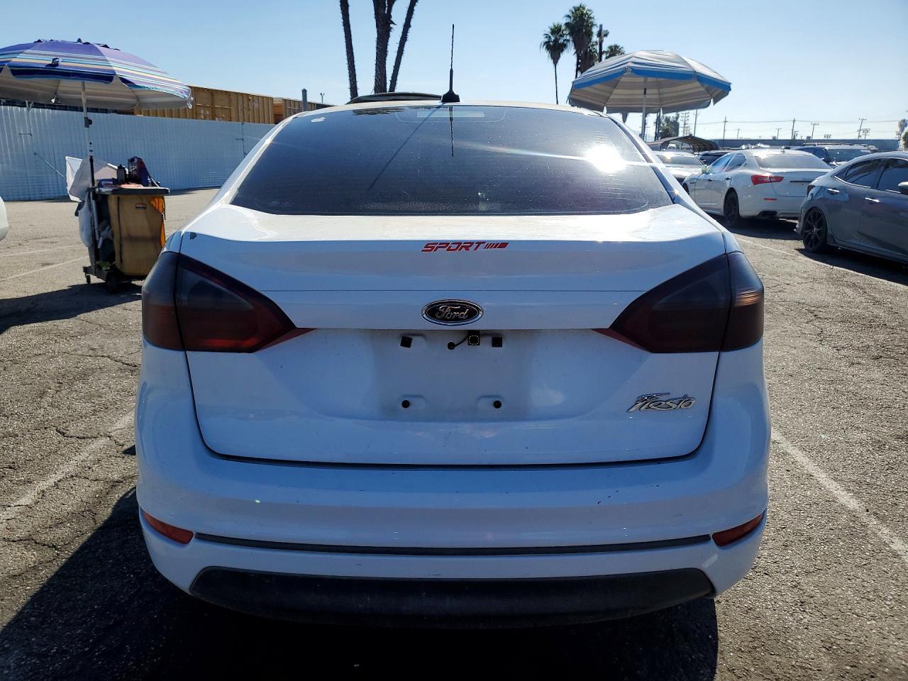 2015 FORD Fiesta