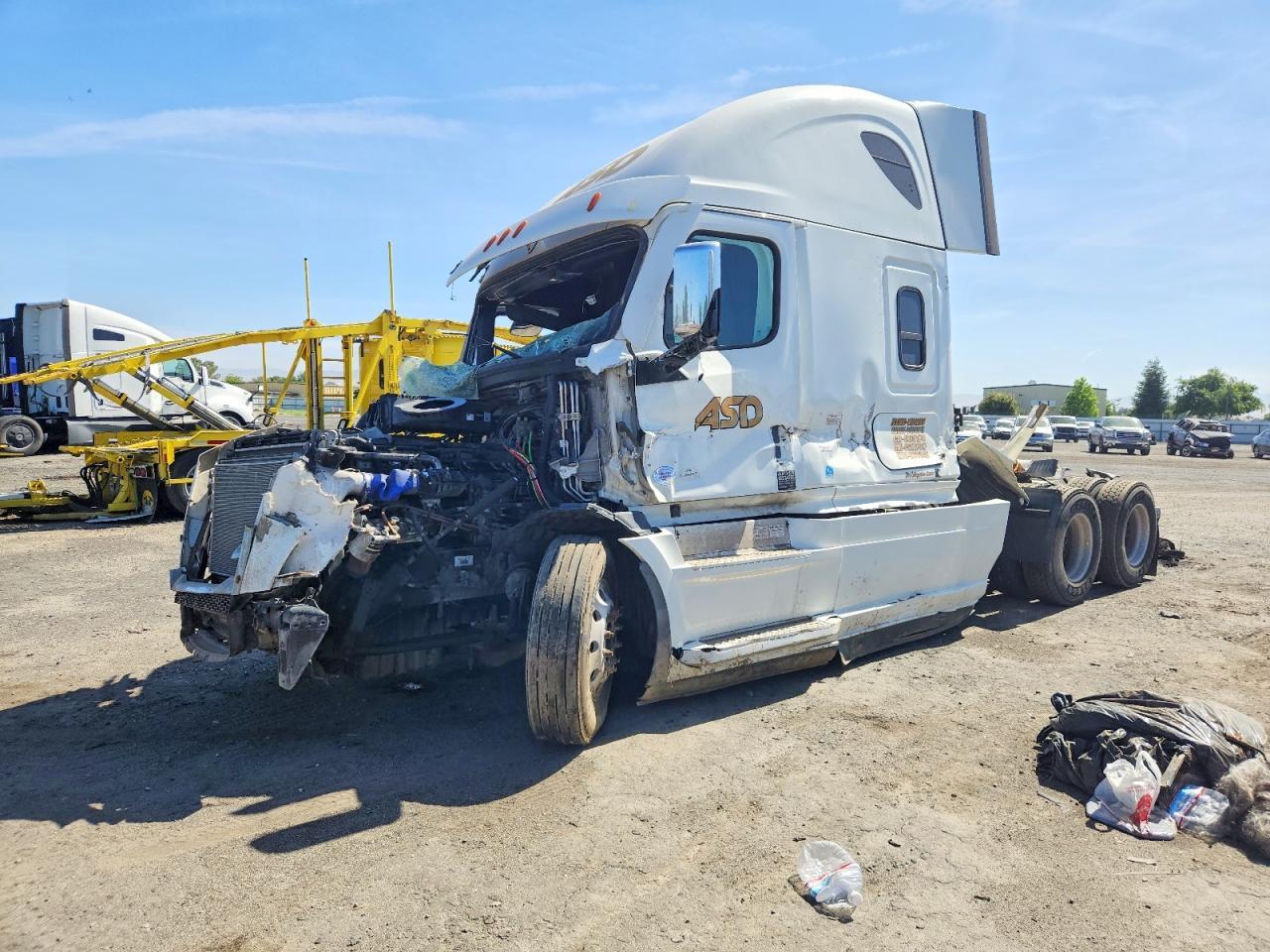 2023 FREIGHTLINER CASCADIA 126