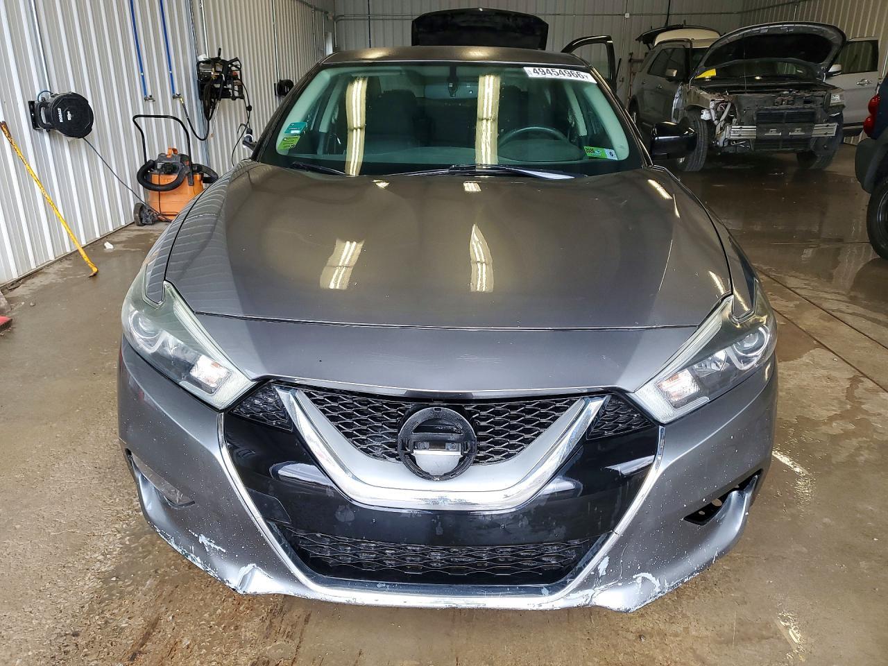 2017 NISSAN Maxima