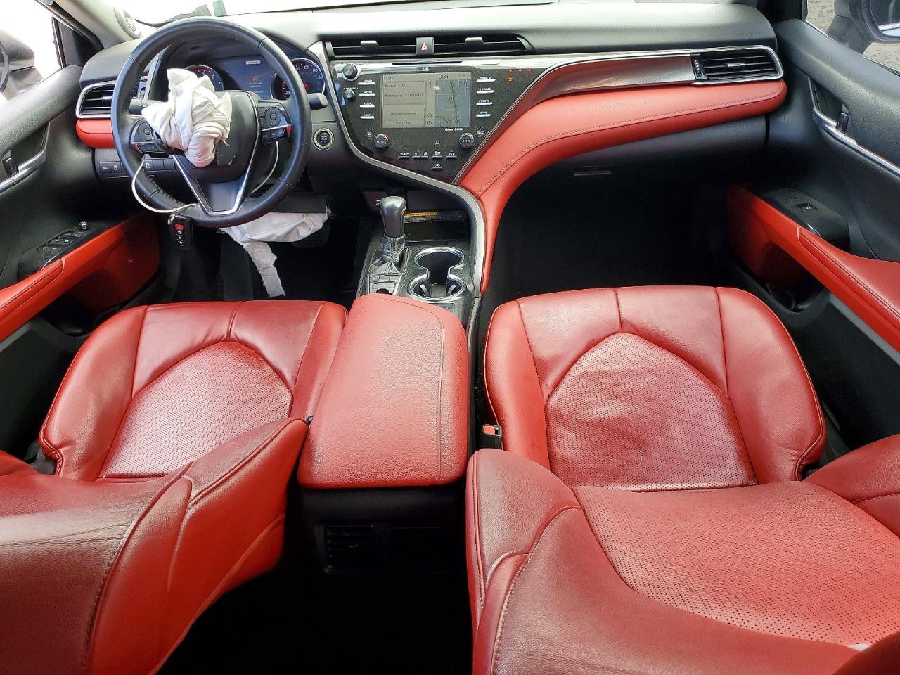 2019 TOYOTA CAMRY